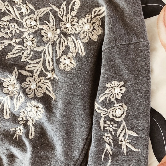 Free Generation Gray Embroidered Sweater - Picture 4 of 5